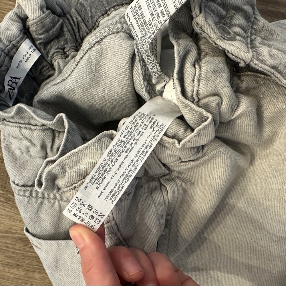 Zara Women's Light Gray Cropped Jeans | Paper Bag Stylr | High rise - Picture 4 of 9